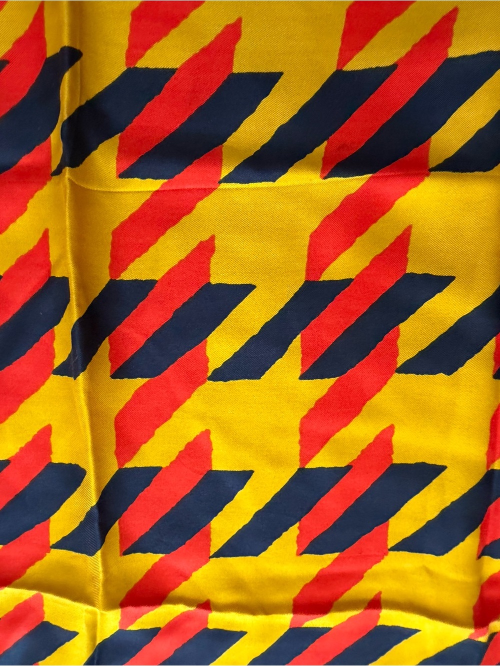 New Vtg Echo 100% silk scarf geometric pattern, Sz 26x26,5 - Picture 7 of 8